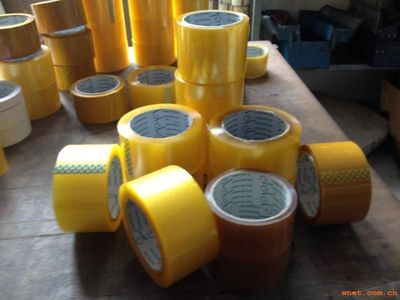 封箱膠的特性與應用——以深圳市成威包裝材料制品為例